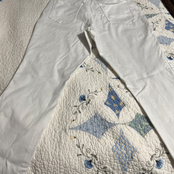 White jeans - Picture 2 of 4